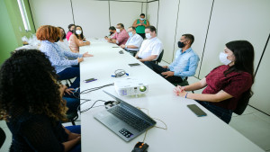 Novo Bispo da Diocese de Camaçari conhece a estrutura da Sedes