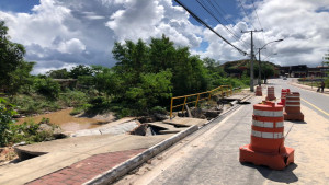 Seinfra segue com os serviços de manutenção e reparo na cidade por conta da chuva