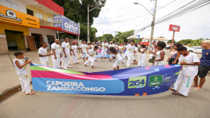 Fanfarras e bandas marciais dão o tom ao desfile cívico de Monte Gordo