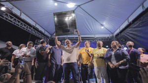 Comunidade de Jauá celebra a nova Praça do Papagaio