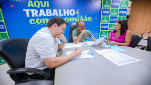 Prefeito se reúne com secretária de Educação para tratar do início do Ano Letivo 2023