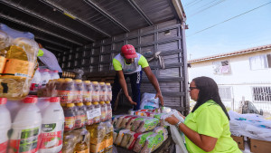 Entrega da Cesta de Páscoa tem segundo dia movimentado nos pontos fixos da sede