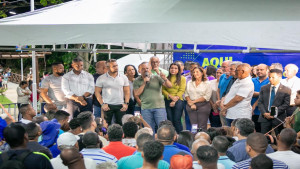 Nova praça em Fonte das Águas potencializa comércio e lazer em Arembepe