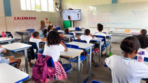 Prefeitura de Dias d'Ávila realiza palestras sobre bullying nas escolas públicas do município