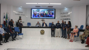 Agentes de Proteção do Juizado da Infância e Juventude são homenageados em Sessão Especial na Câmara