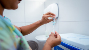 Vacinação contra gripe segue em Camaçari para toda população