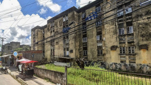 Número de mortos de prédio que desabou no Grande Recife sobe para 14