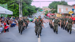 Tude participa de cerimônia no Tiro de Guerra