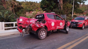 Acidentes seguidos deixam dois mortos e cinco feridos na Bahia; socorristas entre as vítimas