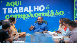 Prefeito se reúne com Sispec e discute medidas de valorização da categoria