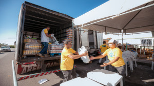 Cesta de Páscoa começa a ser entregue nos pontos fixos da sede