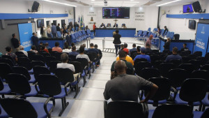 Câmara de Camaçari promulga emenda que aumenta para 23 o número de vereadores