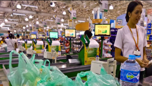 MP recomenda fim da cobrança de sacolas biodegradáveis em supermercados