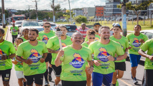 Passagem do fogo simbólico celebra Independência do Brasil na Bahia em Camaçari