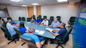 Prefeito Elinaldo assina ordem de serviço para execução de novo conjunto de obras de infraestrutura no município