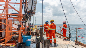 Segunda balsa entra em operação e reforça sondagem da Ponte Salvador-Itaparica