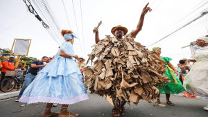 Carregado de cultura e fé, cortejo abre Lavagem de Vila de Abrantes e homenagens a São Sebastião