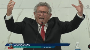 “Vou governar para toda Camaçari”, afirma Caetano em discurso de posse