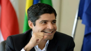 ACM Neto lidera pesquisa de intenção de voto para o governo da Bahia