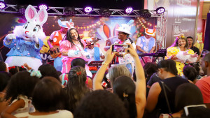 Show de Páscoa anima a criançada no Boulevard Shopping Camaçari neste domingo (13)