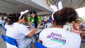 Entrega de cupons da Cesta de Páscoa 2025 é iniciada em Camaçari