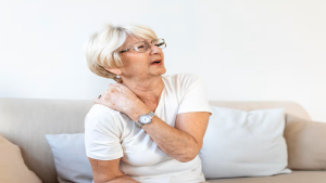 Fibromialgia: doença crônica tem tratamento e ganha atenção no Dia de Conscientização