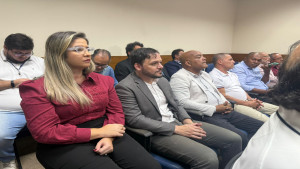 Câmara de Camaçari firma parceria com a Alba para qualificação de servidores