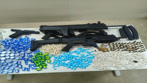 PM apreende armas e drogas após confronto em Salvador