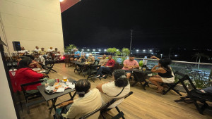 Boulevard Shopping Camaçari realiza a 3ª edição do Varanda Sound com a banda Coisa Fina