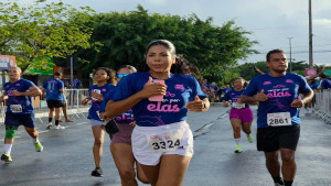 A corrida Correr Por Elas entrou para a história neste domingo (29), reunindo mais de 5 mil pessoas em um grande ato de solidariedade e conscientização
