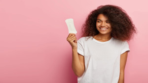 GUANAMBI: Campanha arrecada absorventes para mulheres em situação de vulnerabilidade