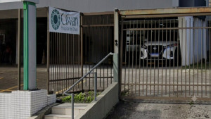 Após 15 pacientes perderem visão, MP pede à Justiça suspensão de clínica oftalmológica em Salvador