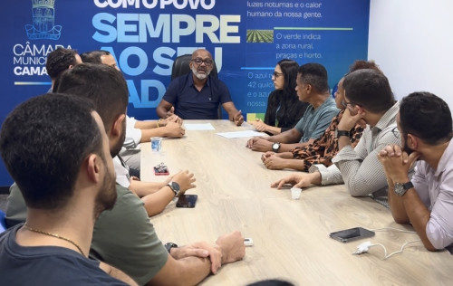 Presidente da Câmara de Camaçari anuncia 5% de reajuste para servidores efetivos, aumento do Auxílio Saúde e criação da Gratificação por Atividade Legislativa