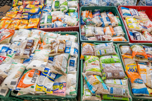 Banco de Alimentos de Camaçari recebe mais de duas toneladas de doação da Sejuv