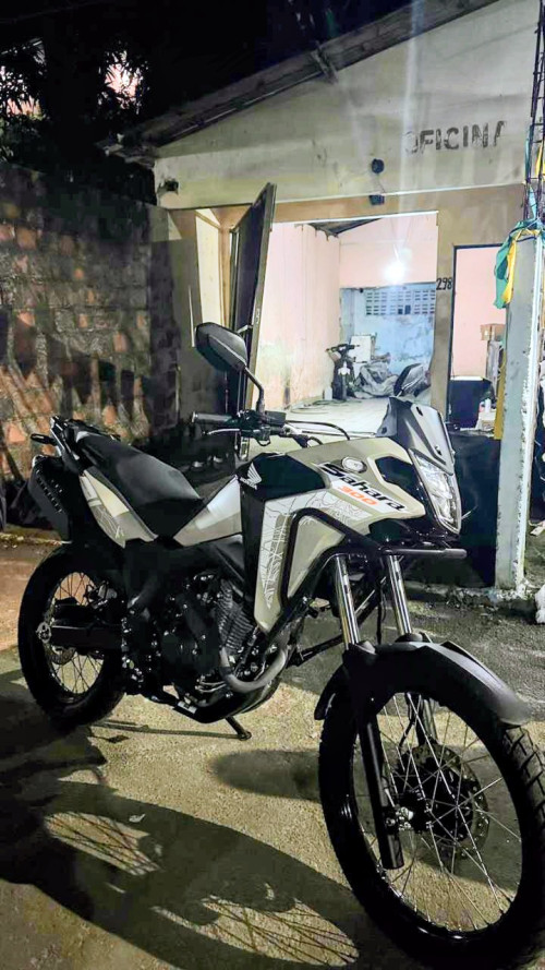 GCM  Salvador intercepta desmanche de veículos e recupera moto