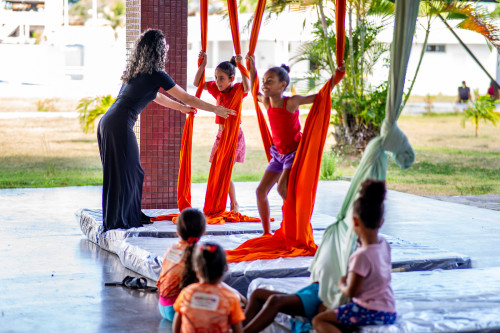 Cidade do Saber amplia atividades com estreia da modalidade dança acrobática